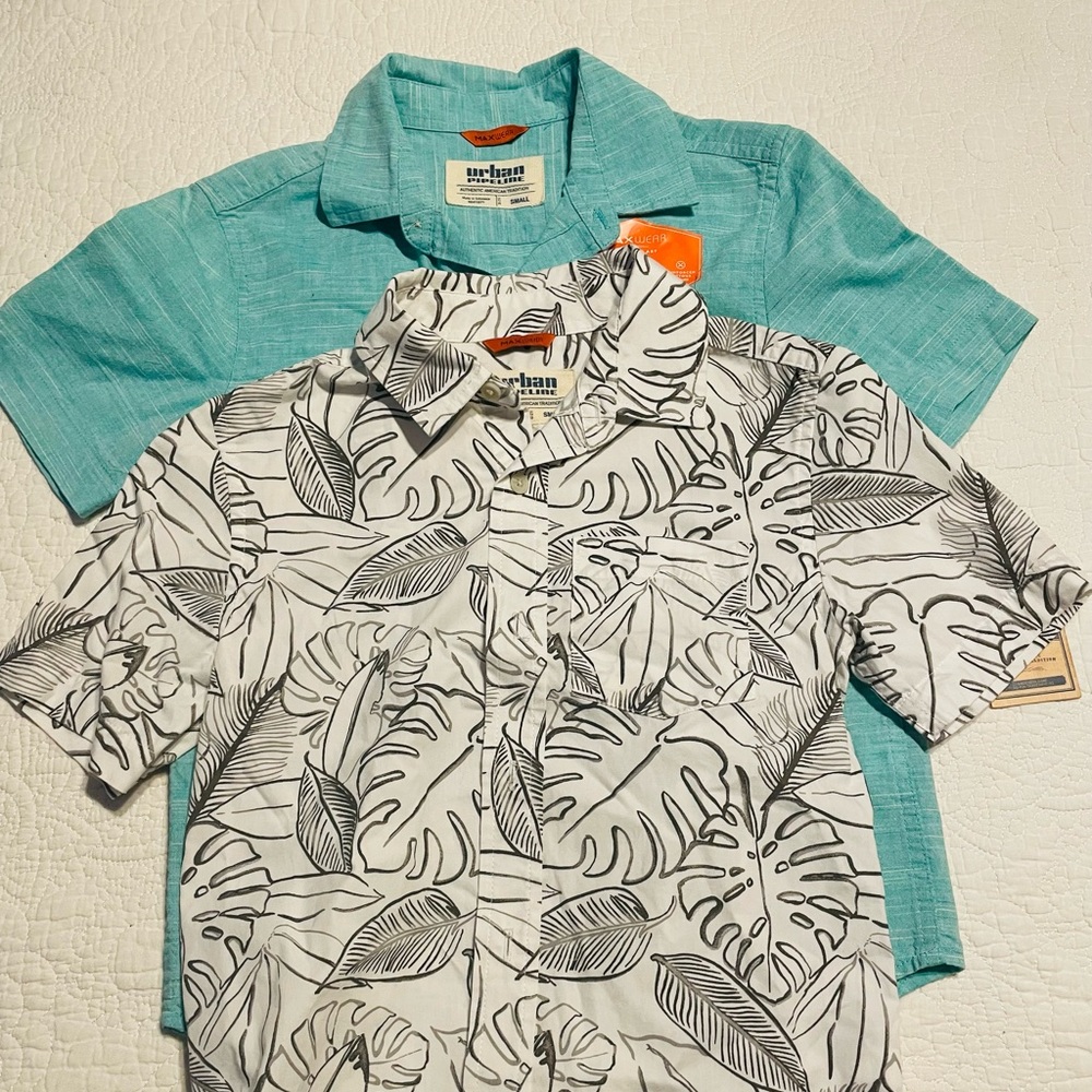 2 NWT Boys Urban pipeline button-down shirt in small